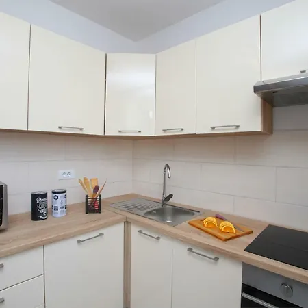 Paolo Apartment *
